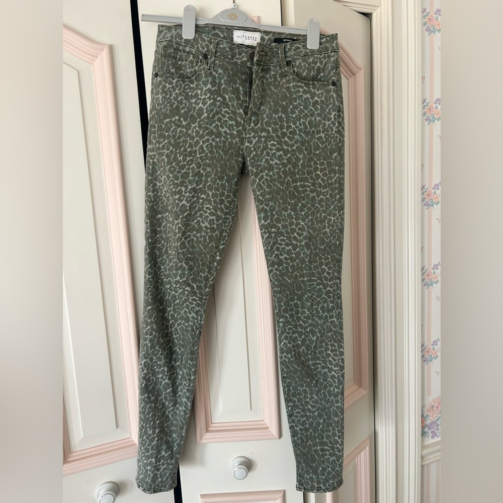 Skinny jeans, Parker Smith